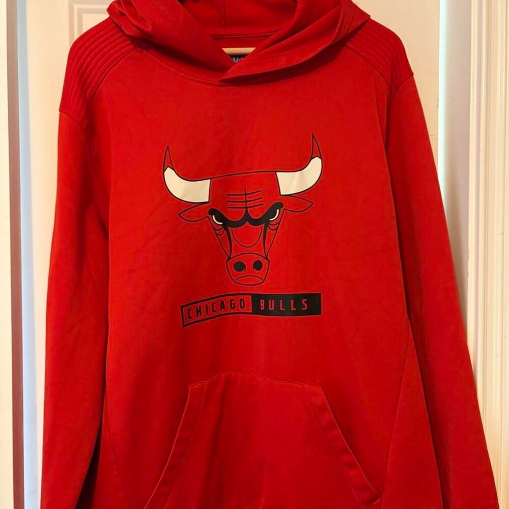 Red nba chicago bulls hoodie